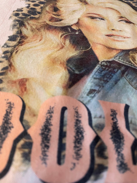 Dolly tee